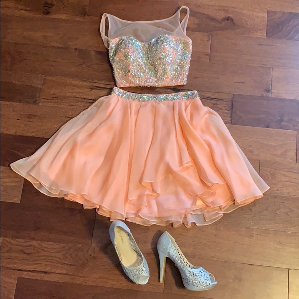 Two piece, juniors prom dress